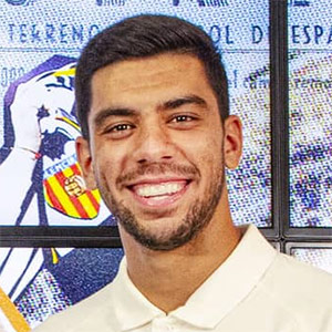 ジェンク・オズカジャル